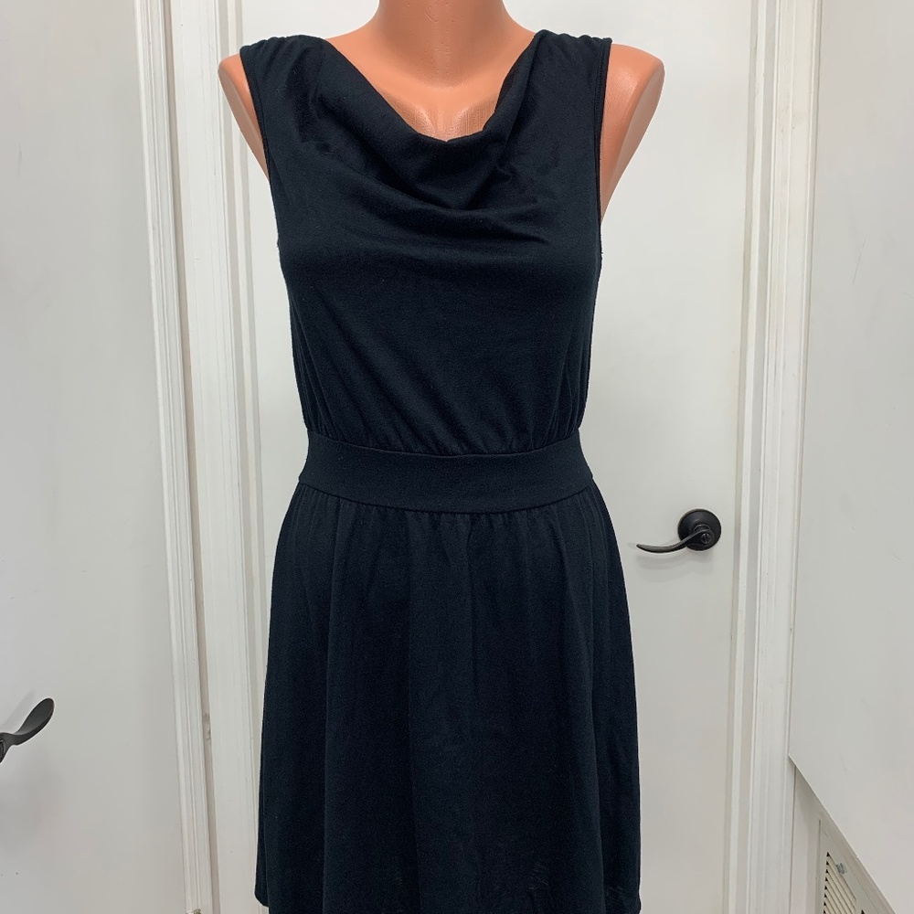 Gap sleeveless cowl neck dress size Small